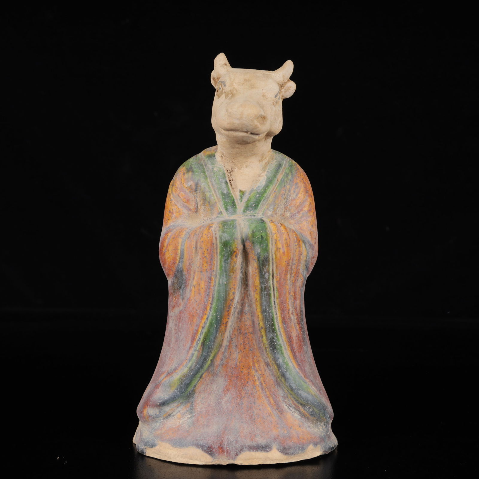 An Exquisite Tang Tri-Color Glazed Pottery Auspicious Beast Ornament (1 of 10)