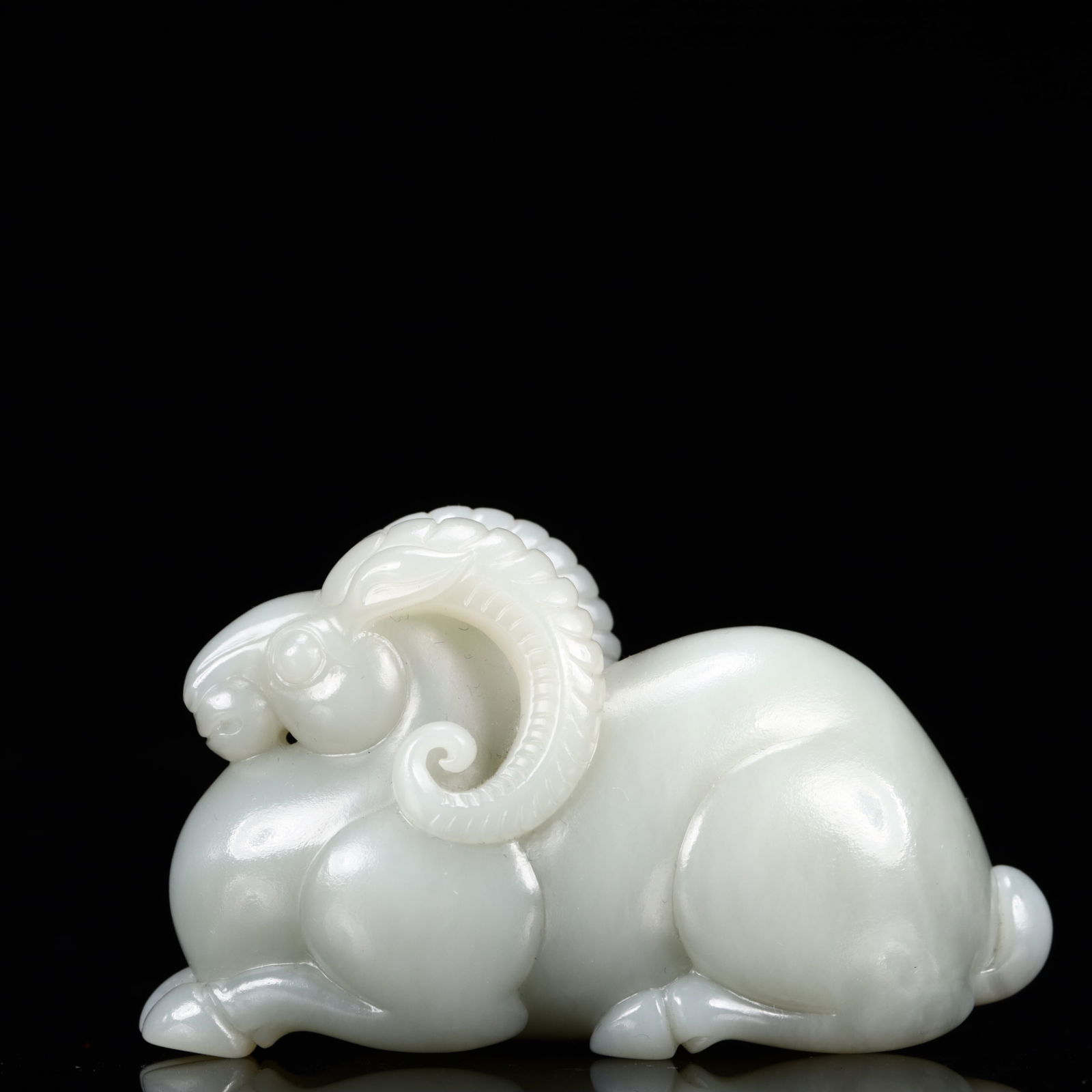 An Exquisite White Jade Sheep Ornament (1 of 10)
