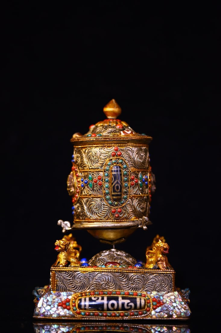 A Rare Silver Inlaid Dzi Bead and Turquoise Ornament,with Scriptures: A Rare Silver Inlaid Dzi Bead and Turquoise Ornament,with Scriptures,Size:7.9inx5.1in,Weight:930g 