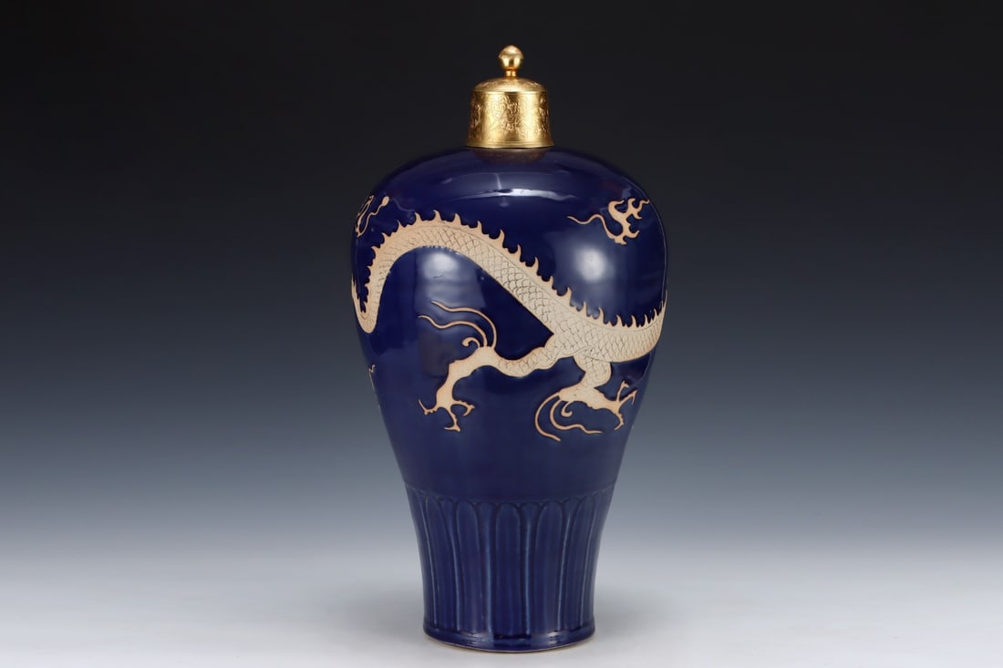A Huge Ji Blue Glazed Dragon Pattern Bottle - 5