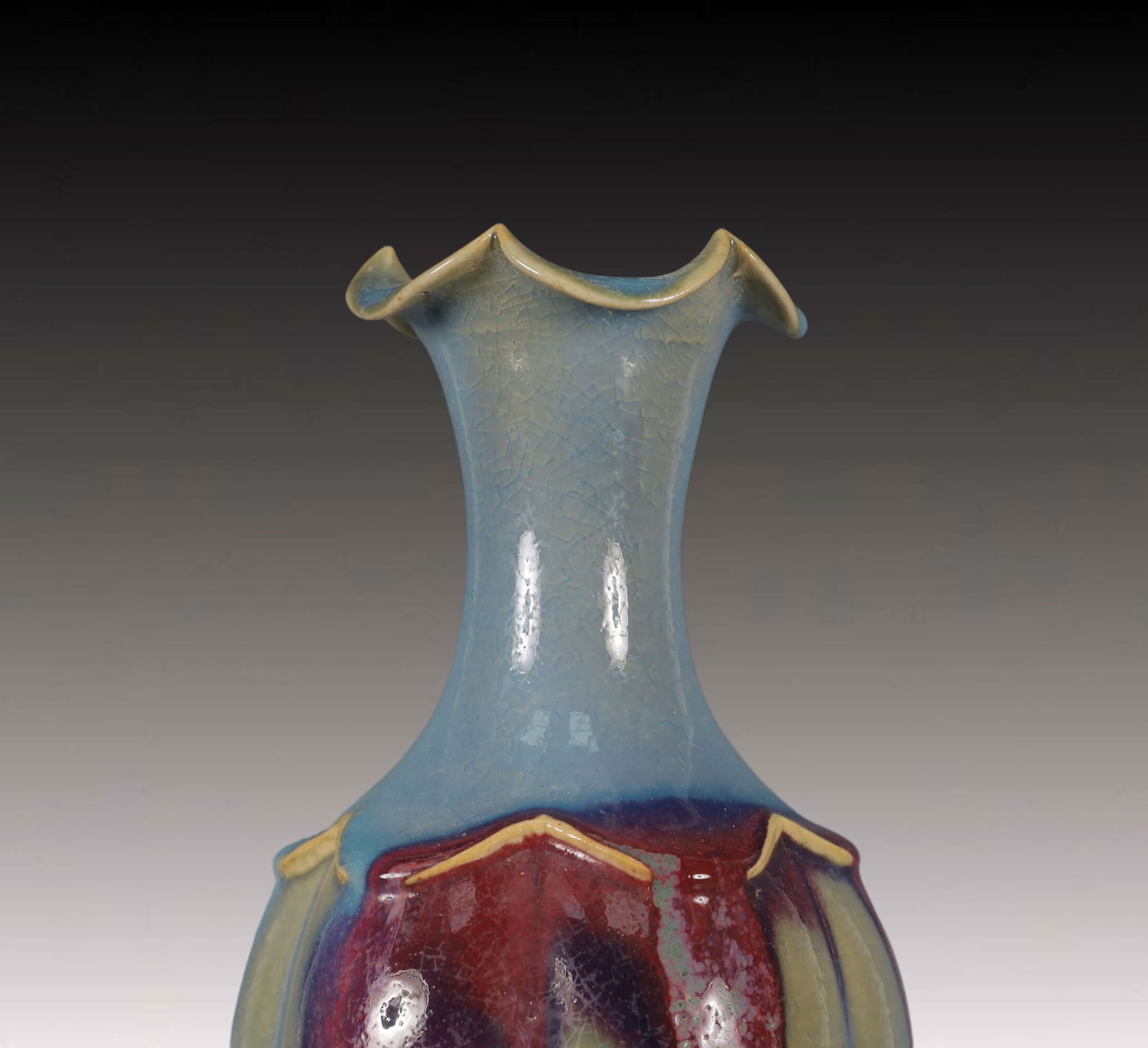 An Exquisite Jun yao Vase - 2