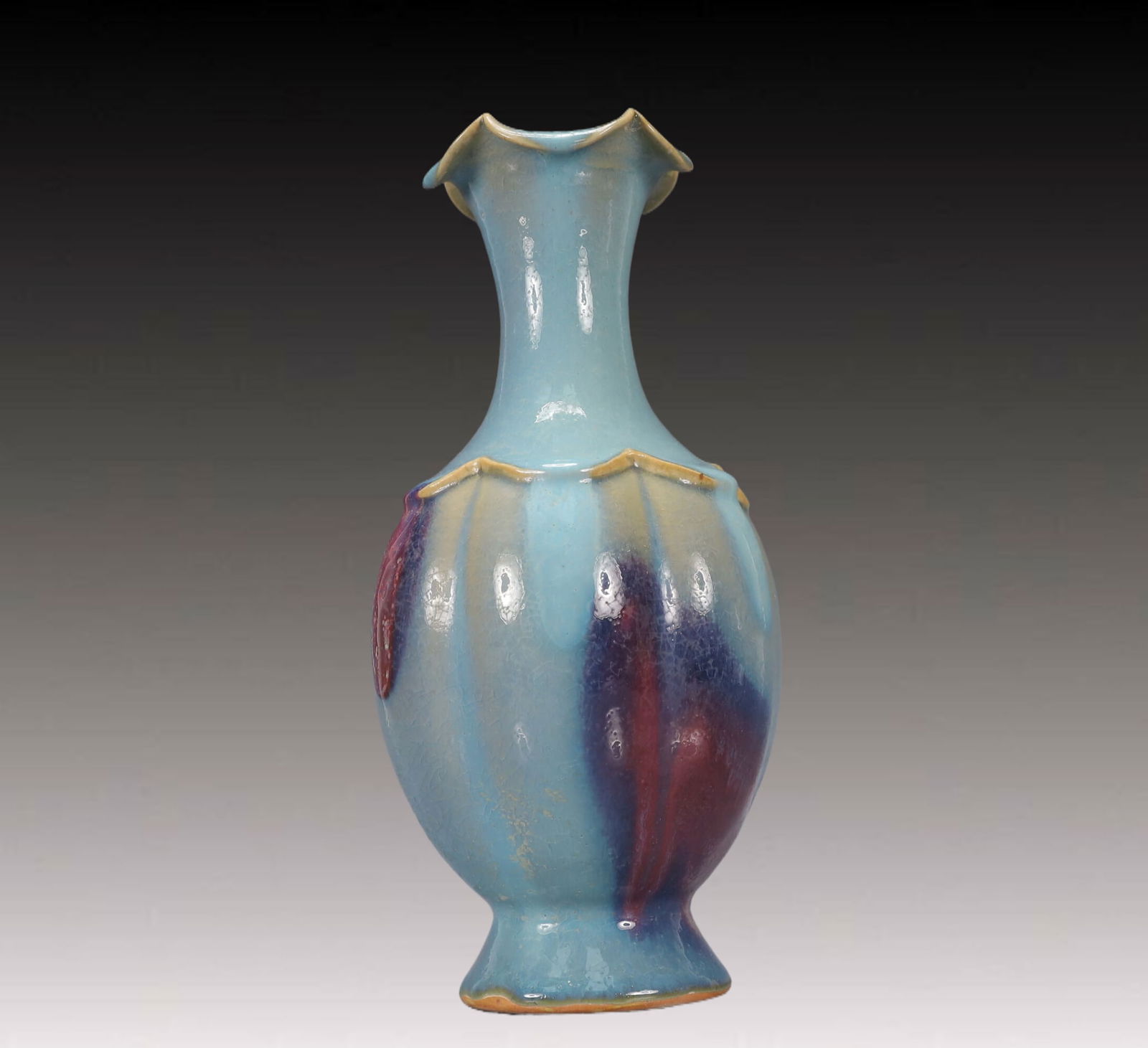 An Exquisite Jun yao Vase - 5