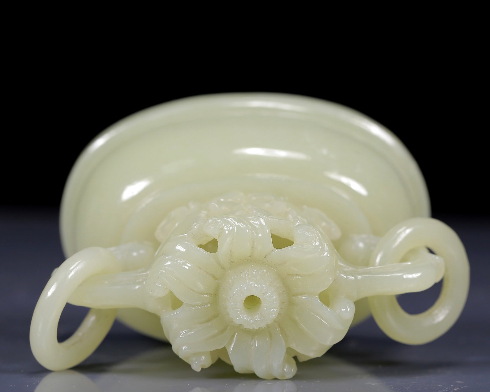 An Exquisite White Jade Flower Pattern Double-Ears Bottle - 11
