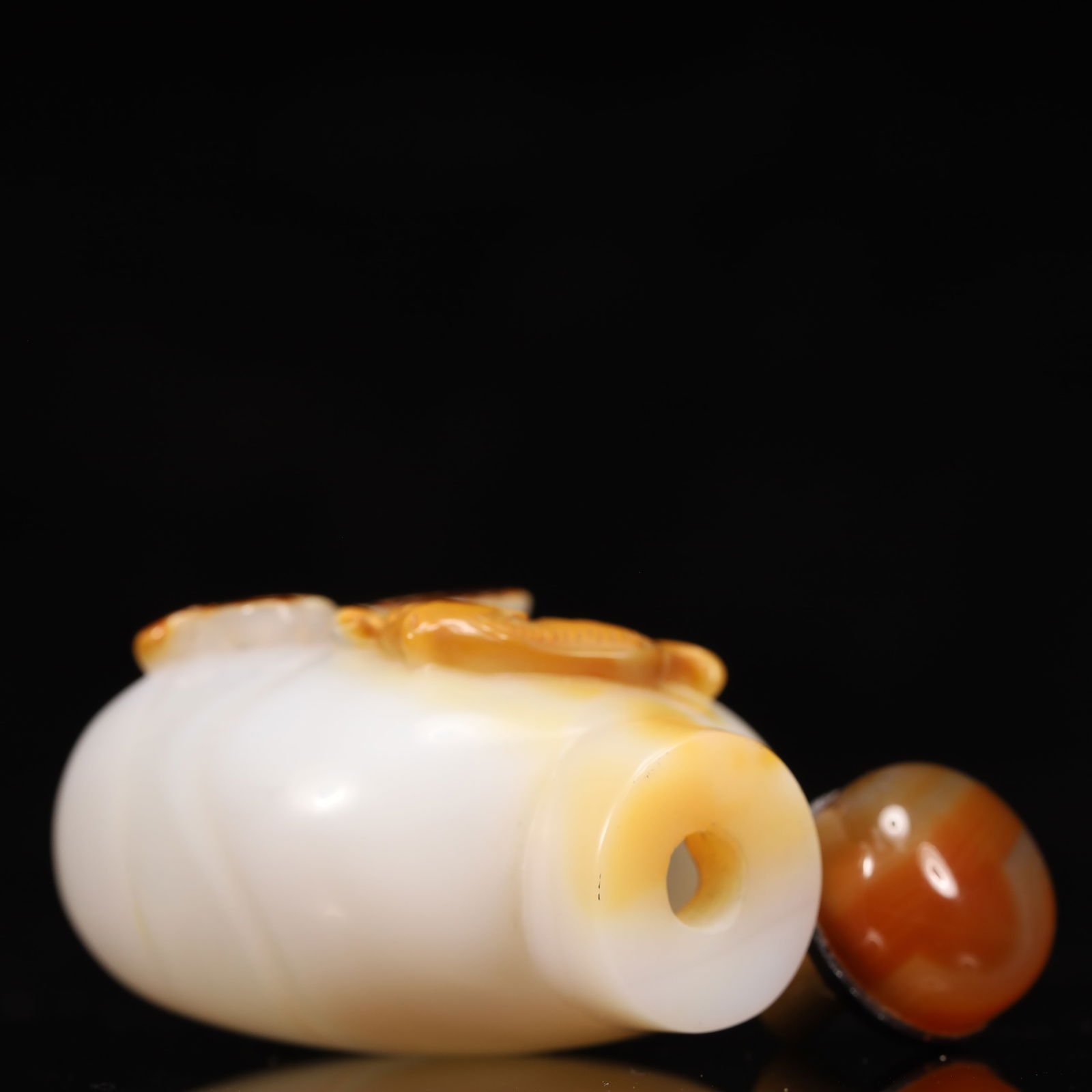 An Exquisite Agate Auspicious Beast Pattern Snuff Bottle - 8