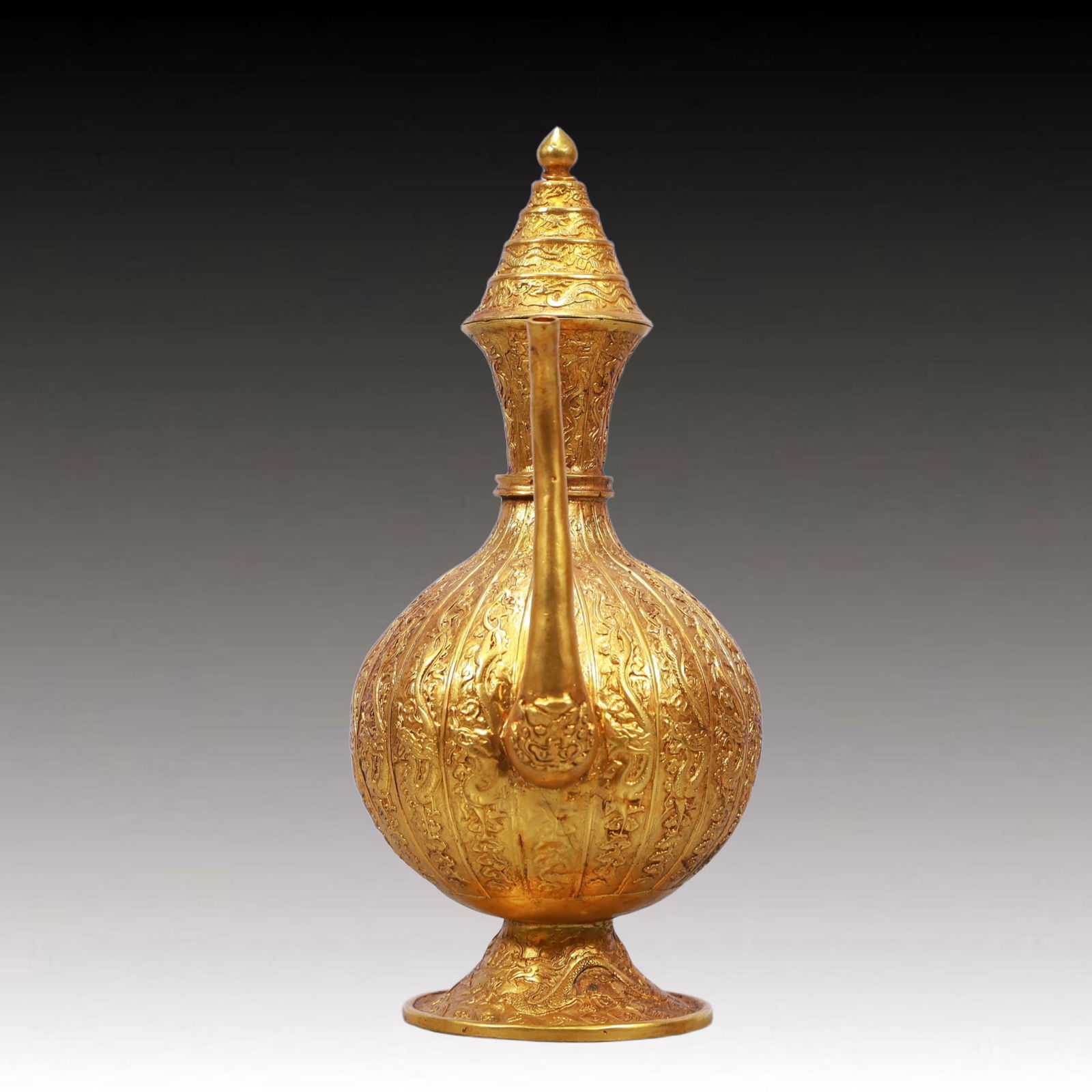 A Rare Gilt Bronze Dragon Pattern Ewer - 5