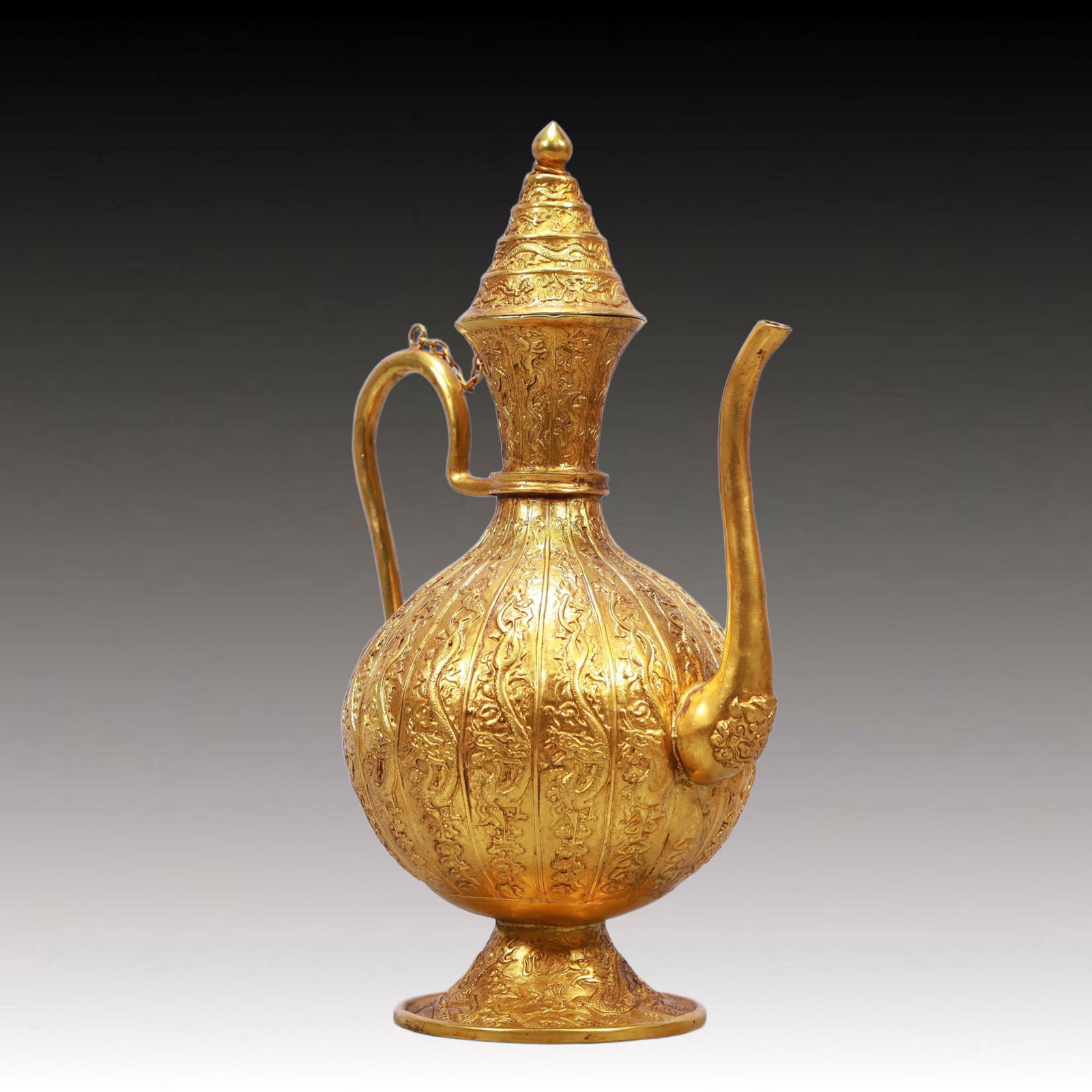 A Rare Gilt Bronze Dragon Pattern Ewer - 6