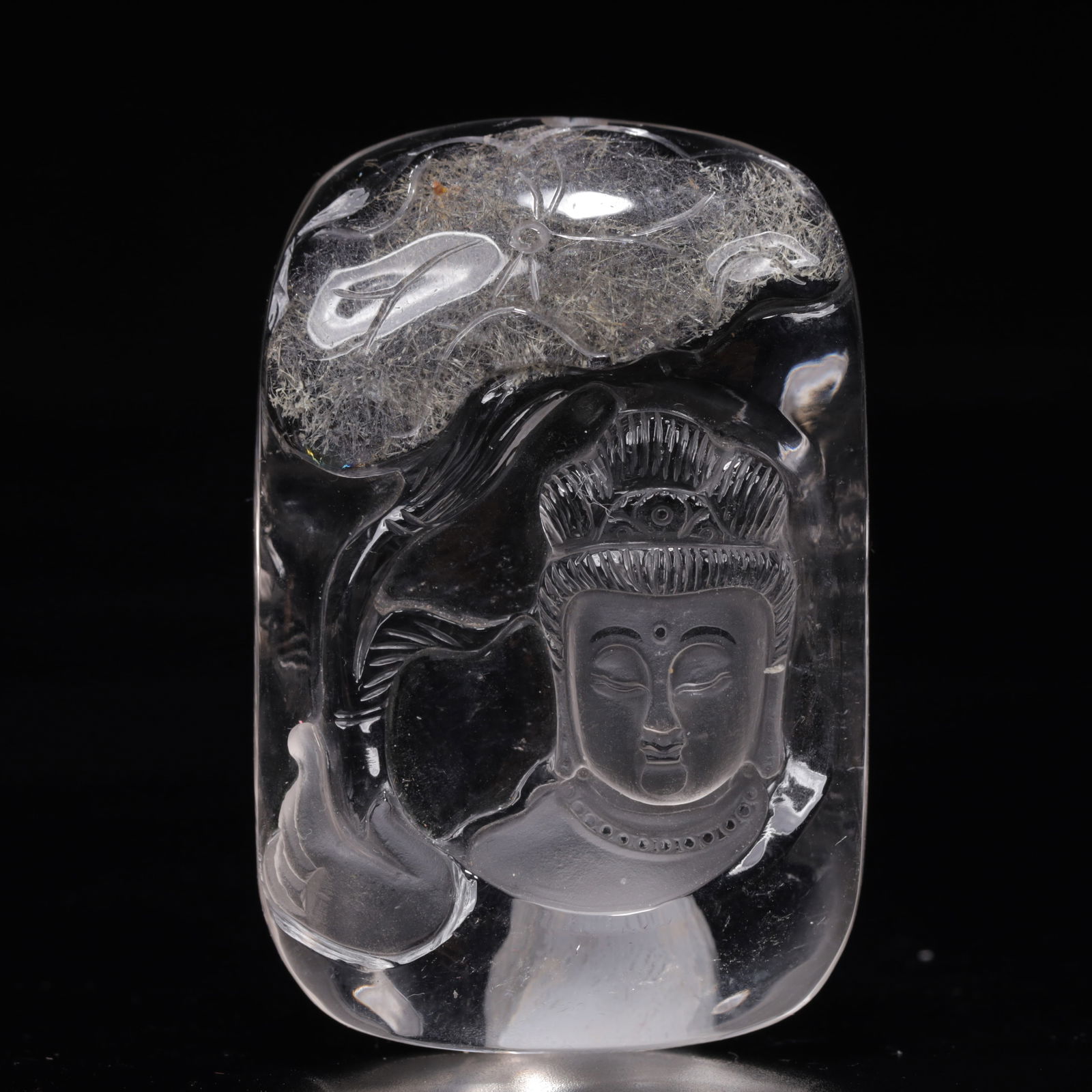 An Exquisite Crystal Statue of Avalokitesvara Pendant (1 of 4)