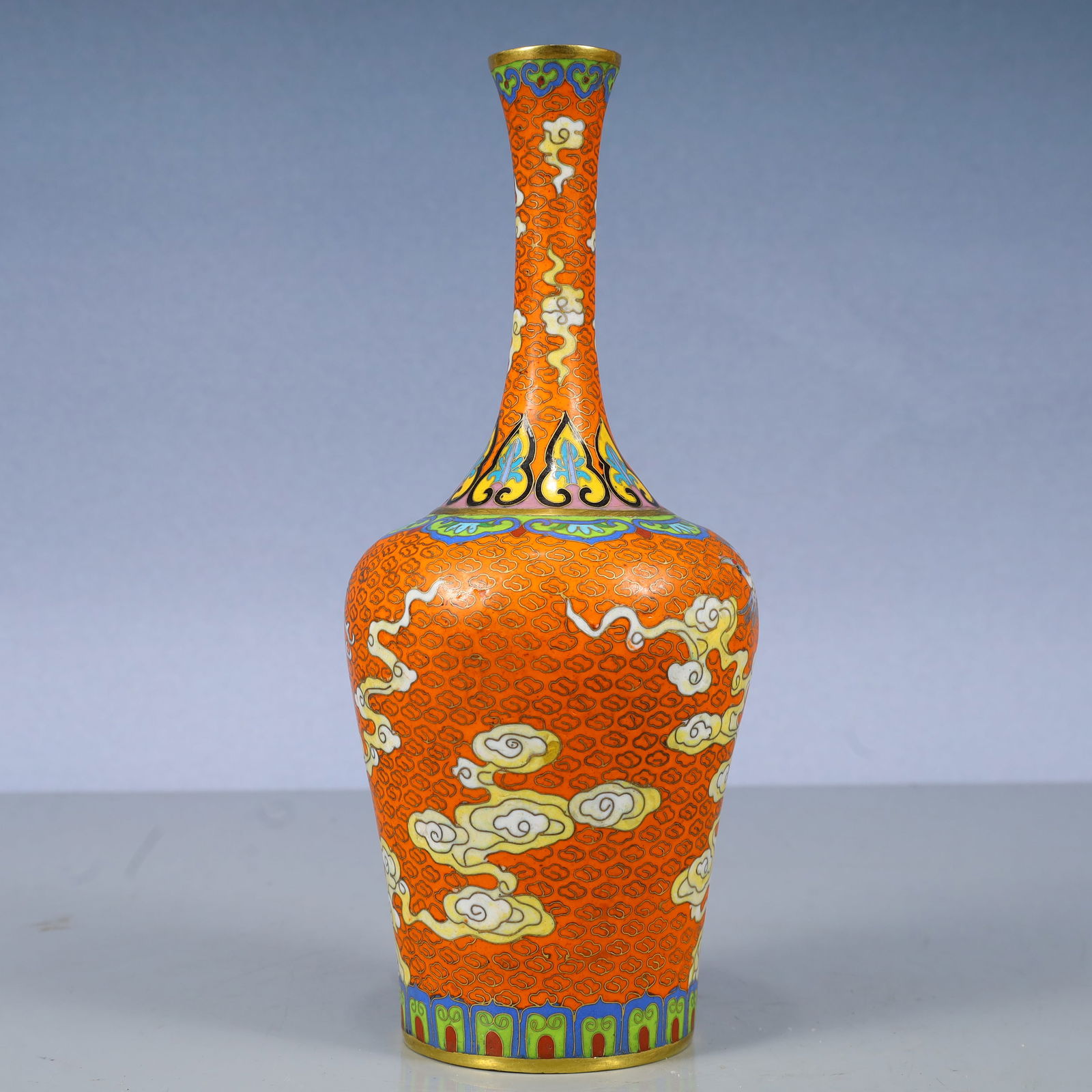 An Exquisite Cloisonne Auspicious Cloud and Crane Pattern Vase - 6