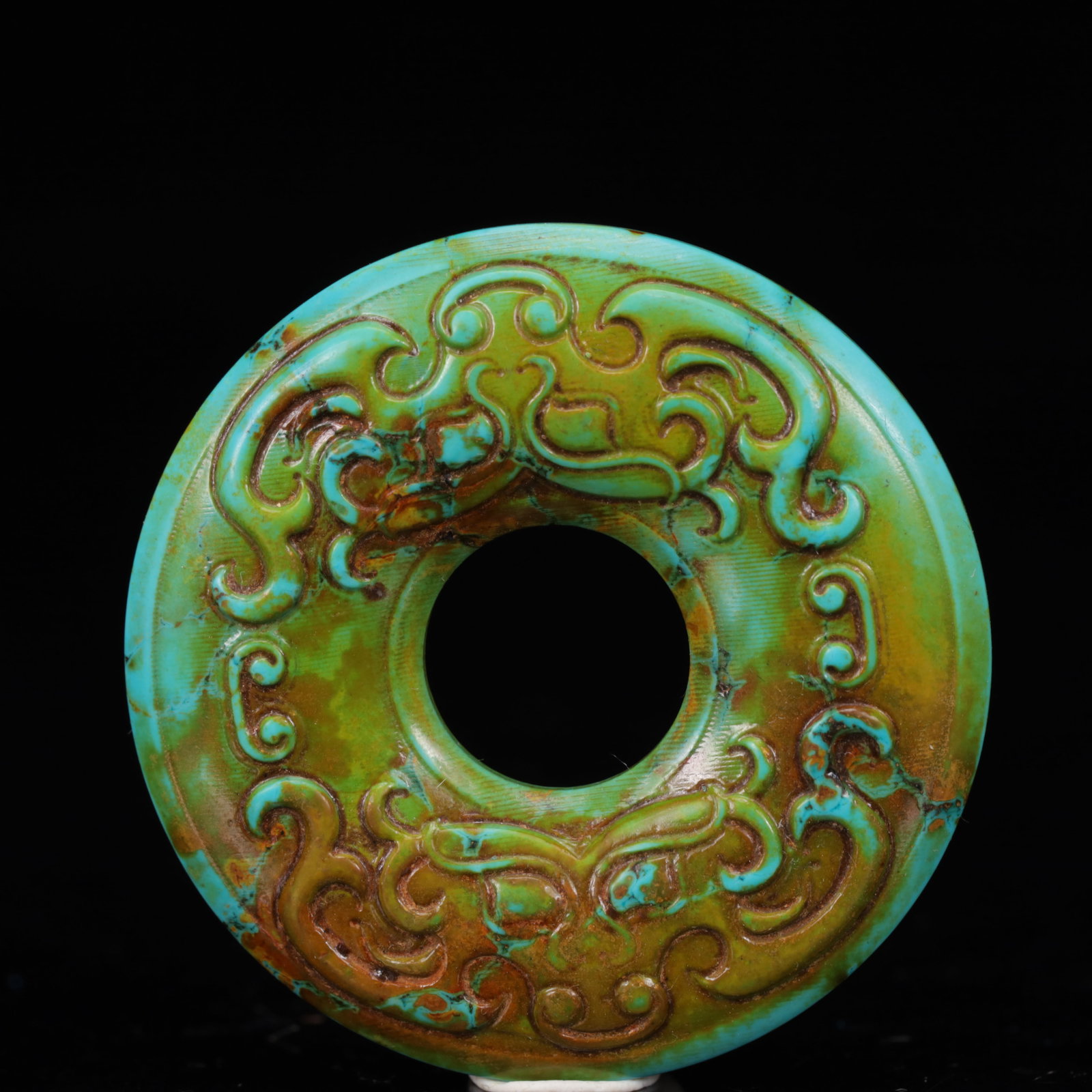 An Exquisite Turquoise Beast-Face Pattern Pendant: An Exquisite Turquoise Beast-Face Pattern Pendant,The Warring States period in China,Size:1.8inx0.3in,Weight:24g 绿松石兽面纹挂件,中国৏