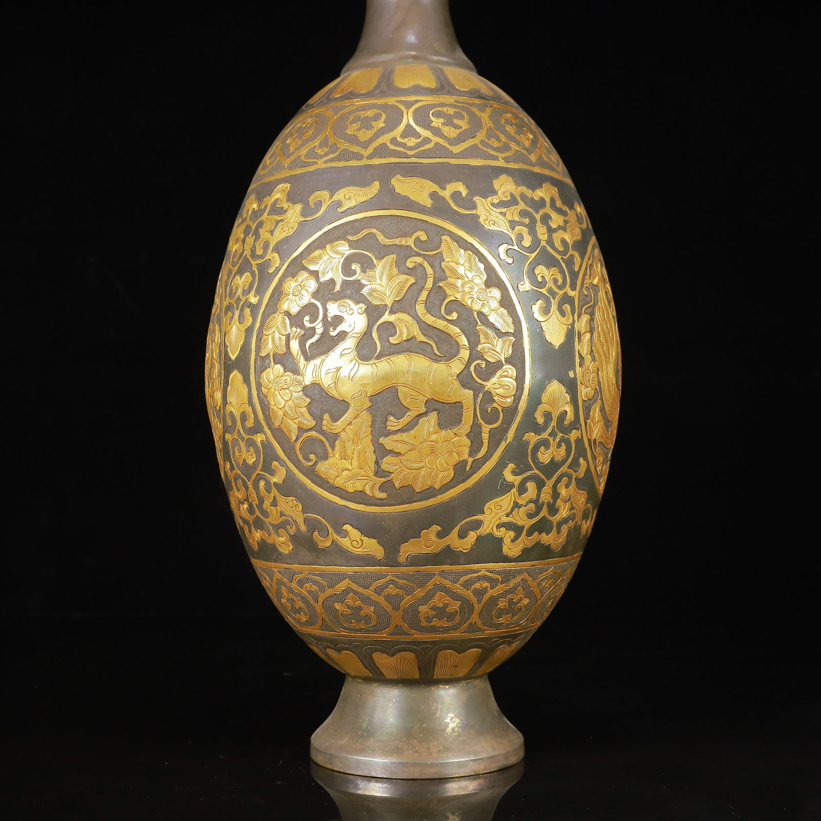 A Huge Gilt Silver Auspicious Beast Pattern Ewer - 8