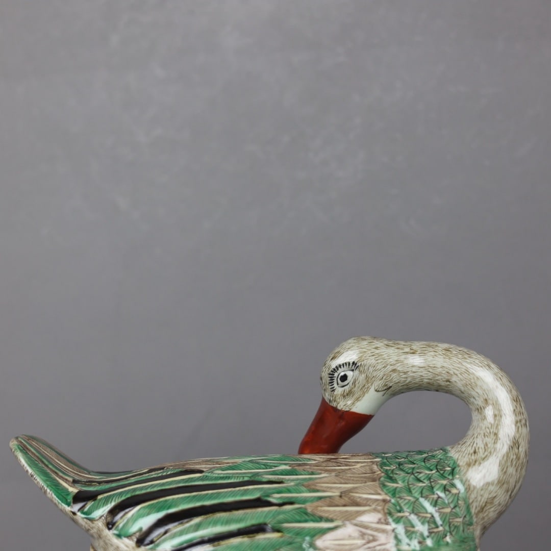 An Exquisite Biscuit Seawater Pattern Duck Box - 2