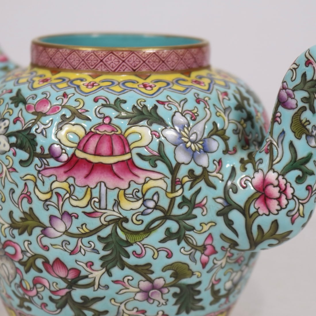 An Exquisite Turquoise Glazed Lotus Pattern Pot - 8