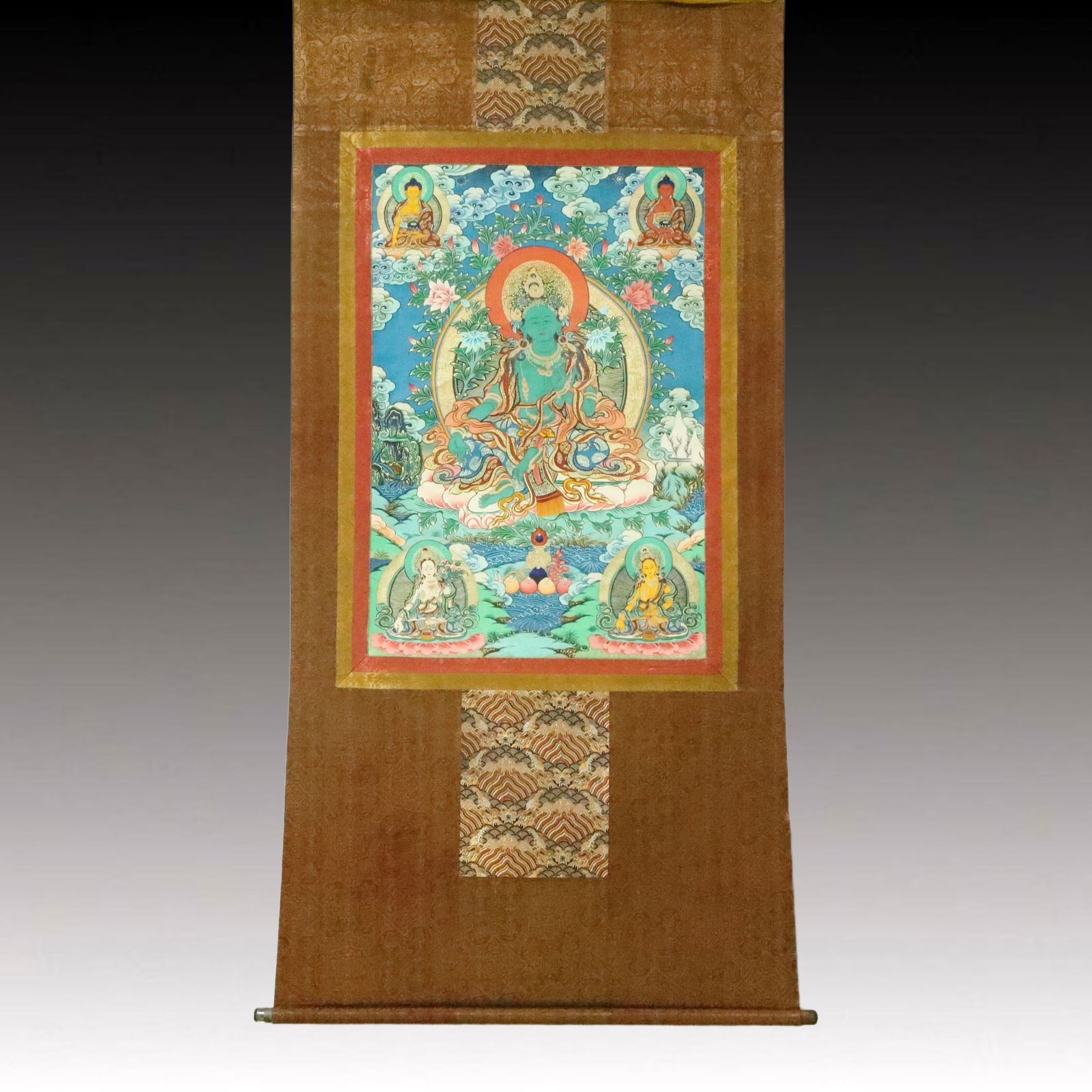 A Rare Brocade Painted Color Statue of Tara Tangka: A Rare Brocade Painted Color Statue of Tara Tangka,Qing Dynasty, China,Size:34.6inx69.3in 织锦彩绘度母像唐卡,中国清代