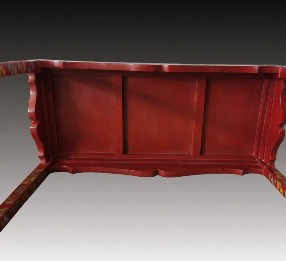 A Huge Lacquerware Auspicious Cloud and Dragon Pattern Table - 3