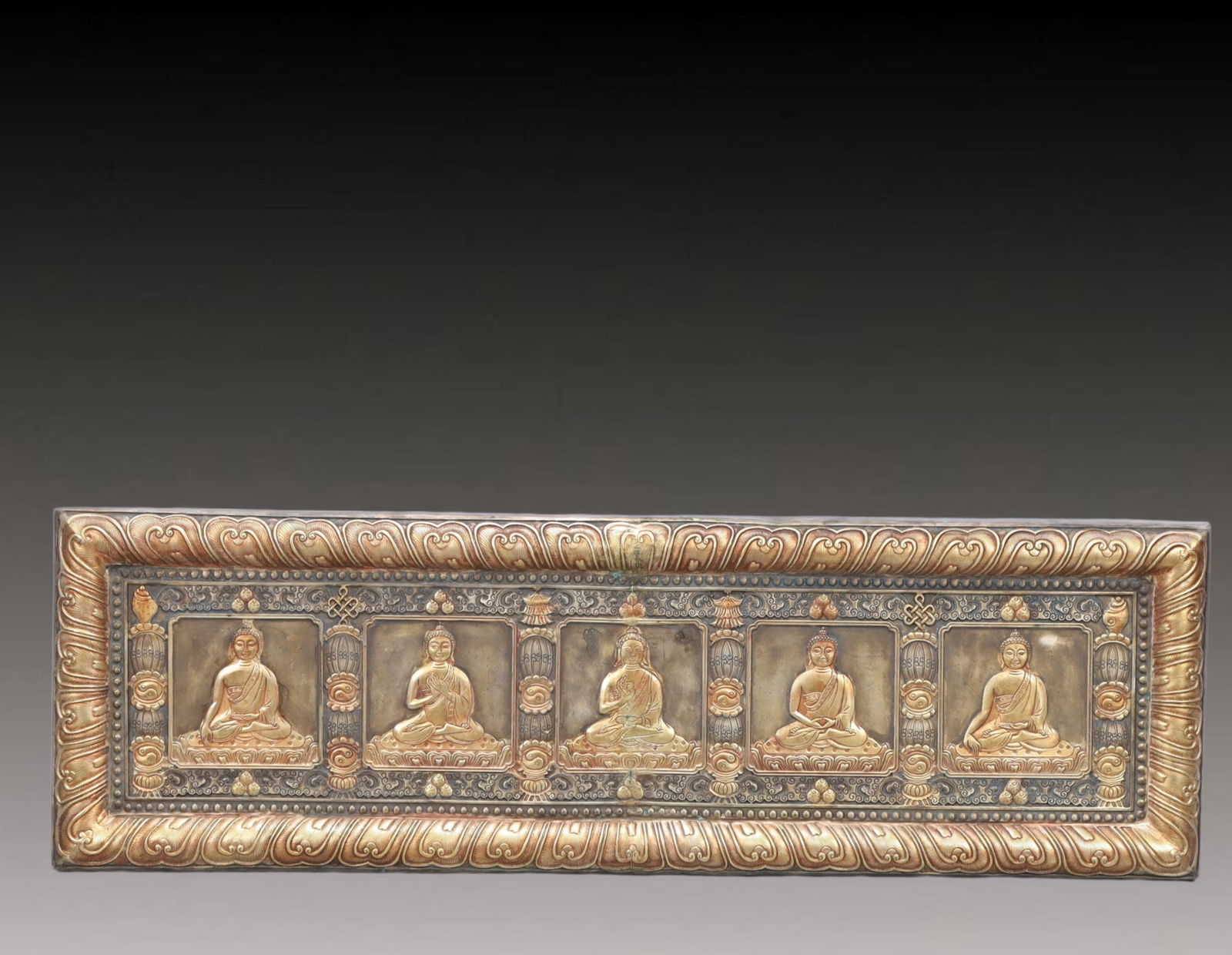 A Rare Gilt Silver Buddha Statue Pattern Ornament (1 of 5)