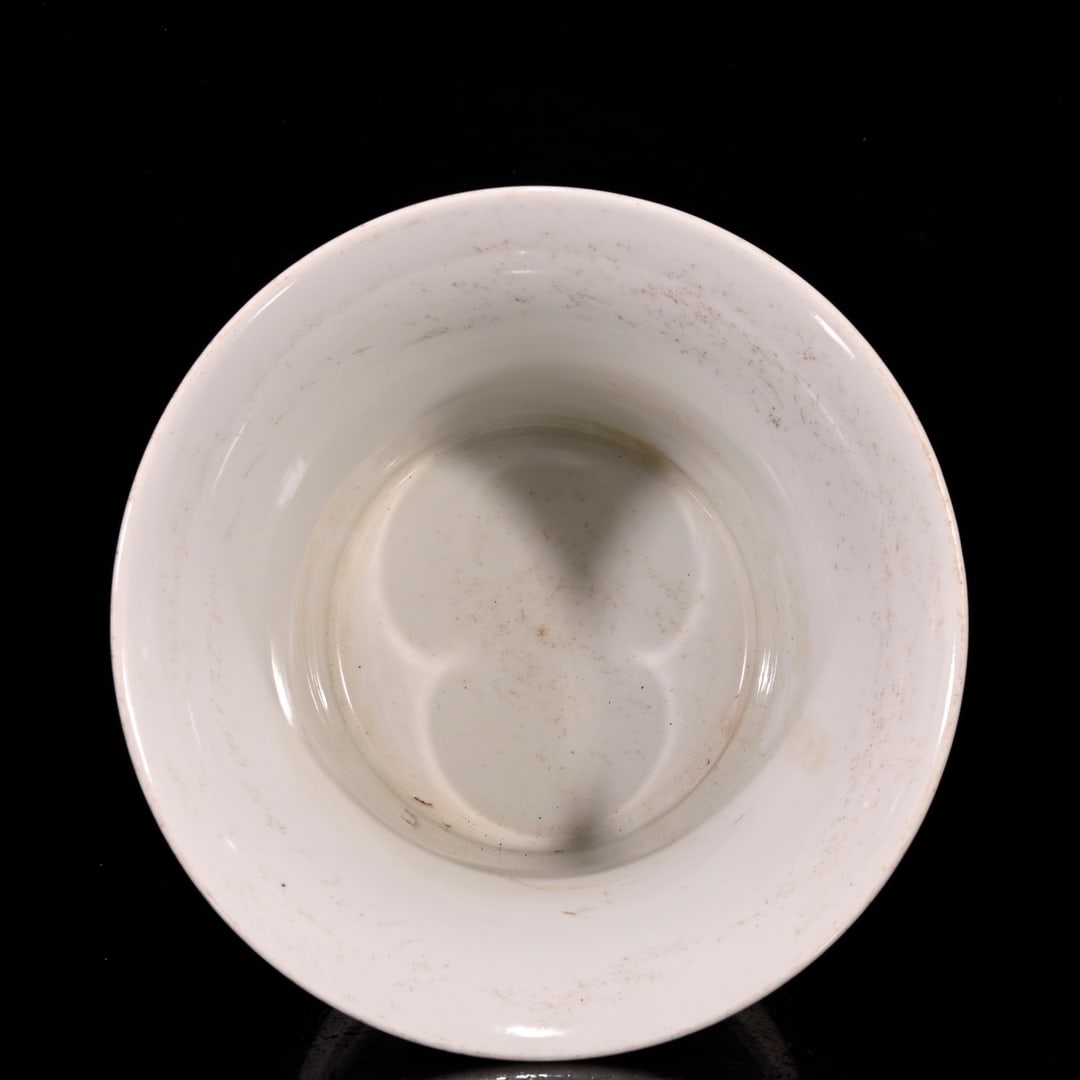 An Exquisite Blue and White Pine and Crane Pattern Pattern Brush Pot - 8