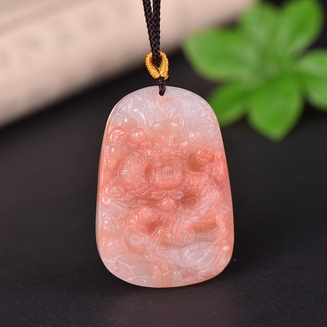 An Exquisite Red Jade Dragon Pattern Pendant: An Exquisite Red Jade Dragon Pattern Pendant,Size:1.2inx2in 红玉龙纹挂件