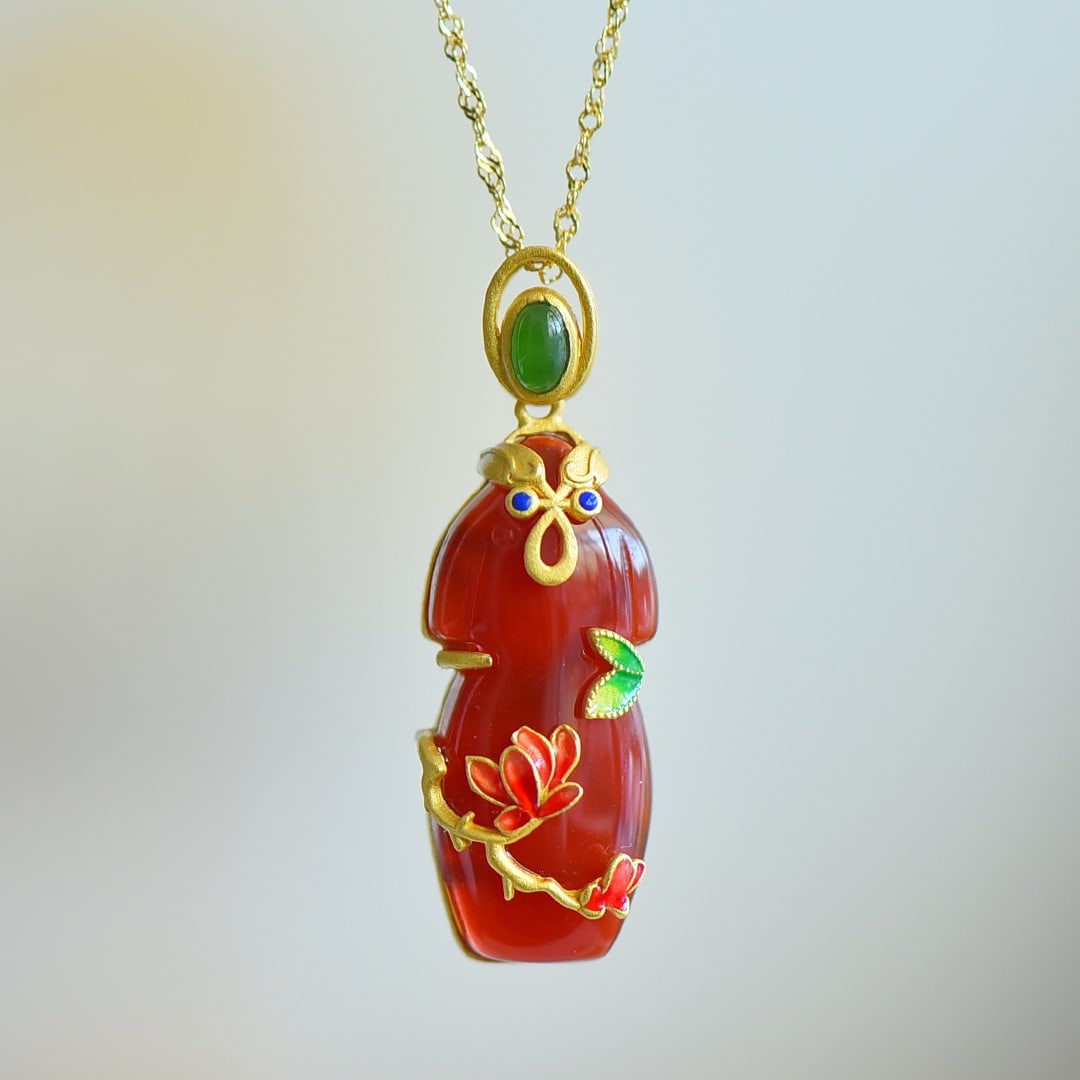 An Exquisite Sterling Silver-Gold Plated Inlaid Agate Pendant,Inlaid Jasper: An Exquisite Sterling Silver-Gold Plated Inlaid Agate Pendant,Inlaid Jasper,Size:0.6inx1.2in 寓意:旗开得胜,锦衣玉食 