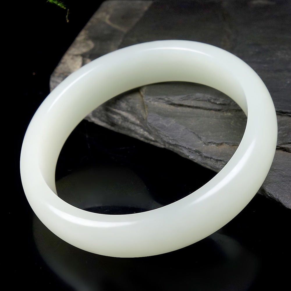 An Exquisite White Jade Bracelets - 2