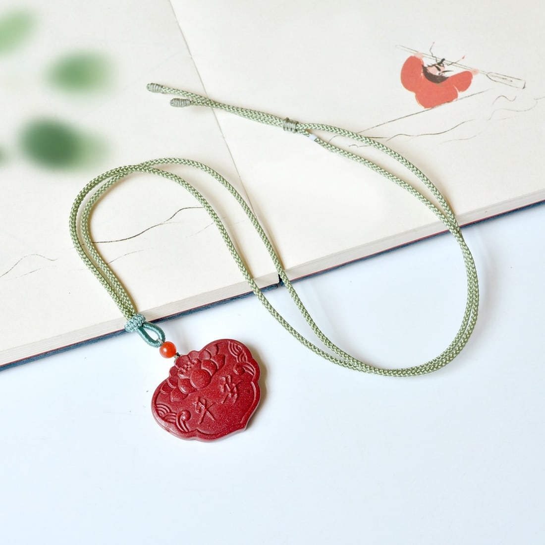 An Exquisite Cinnabar Lotus Pattern Pendant - 6