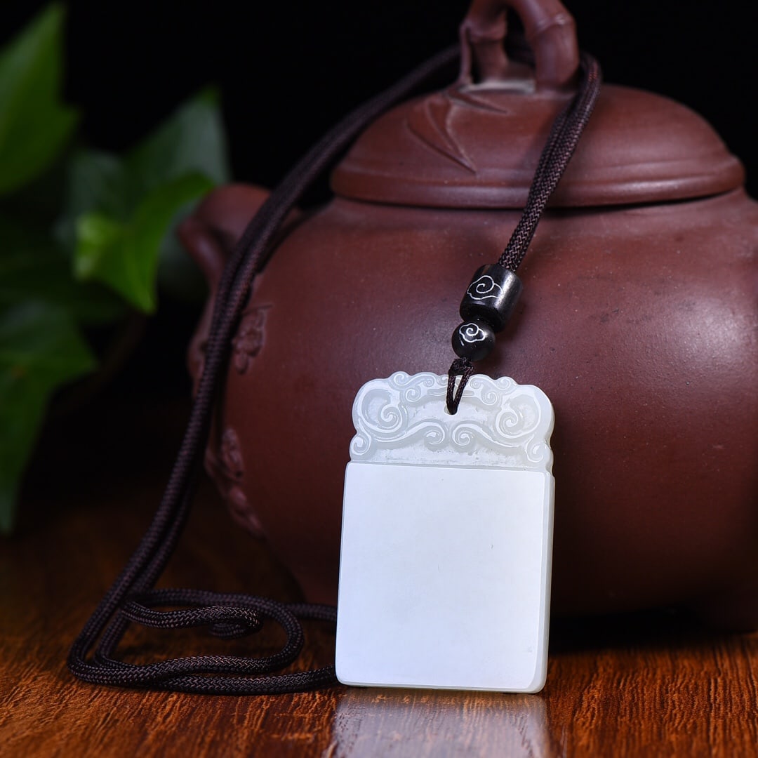 An Exquisite White Jade Dragon Pattern Pendant - 4