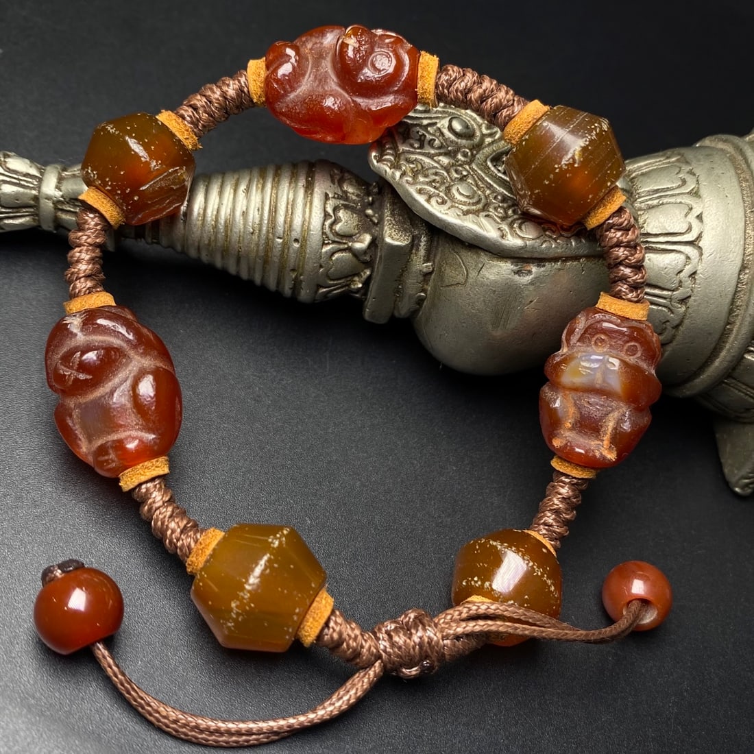 A Precious Agate Bracelets - 5