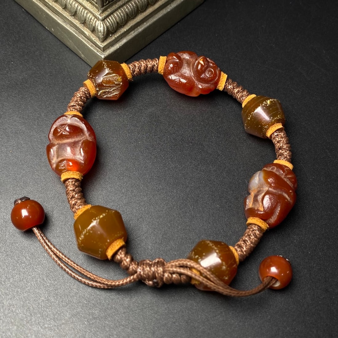 A Precious Agate Bracelets - 9