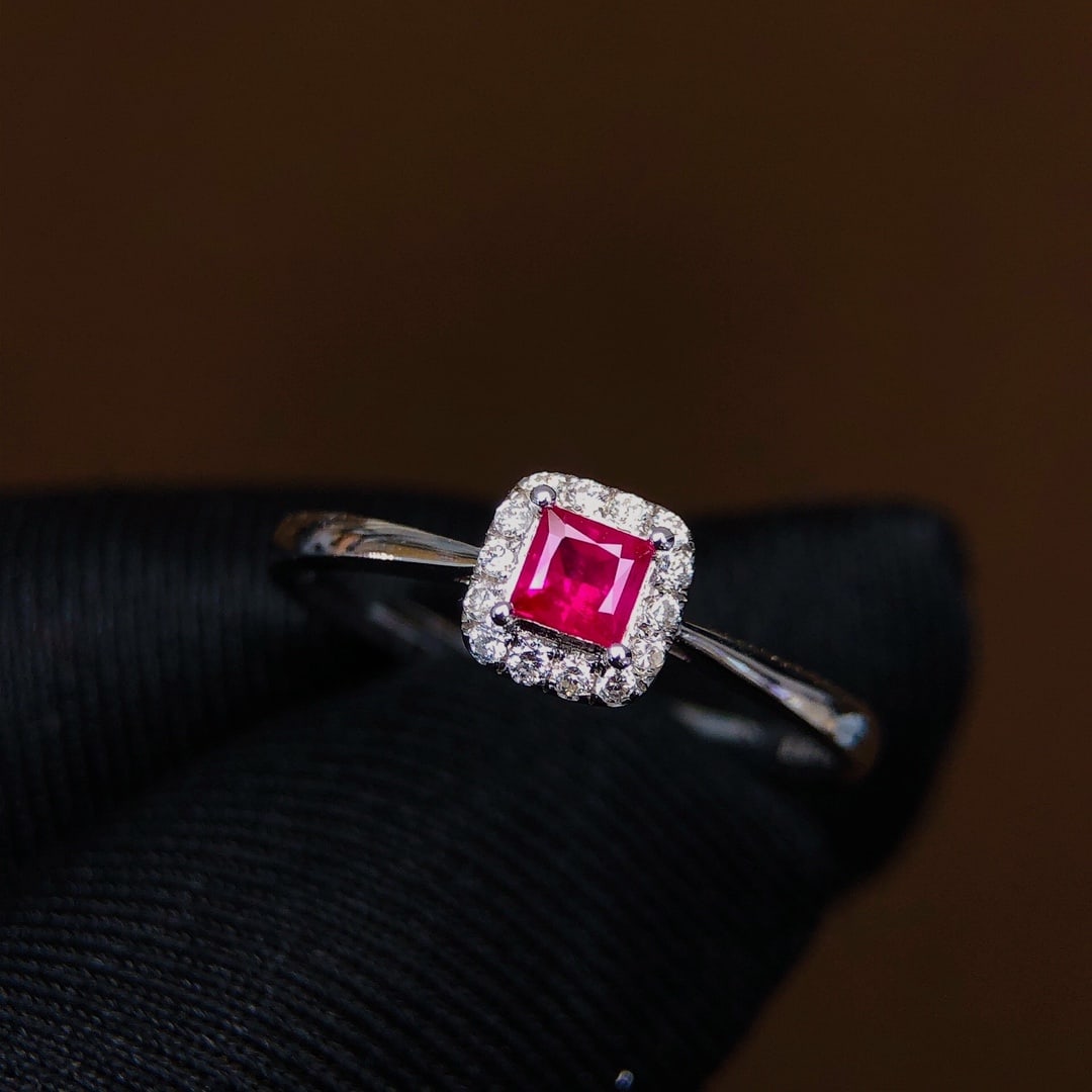 0.3Ctw Natural Ruby Ring - 4