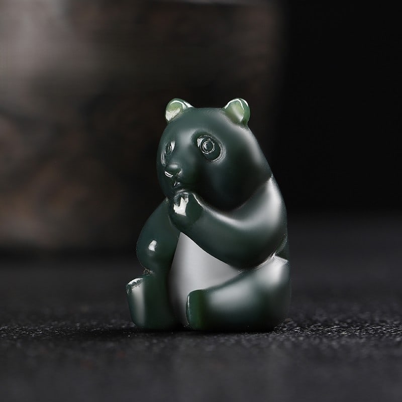 An Exquisite Cyan jade Bear Pendant: An Exquisite Cyan jade Bear Pendant,Size:1.2inx0.9inx0.8in 青玉熊挂件
