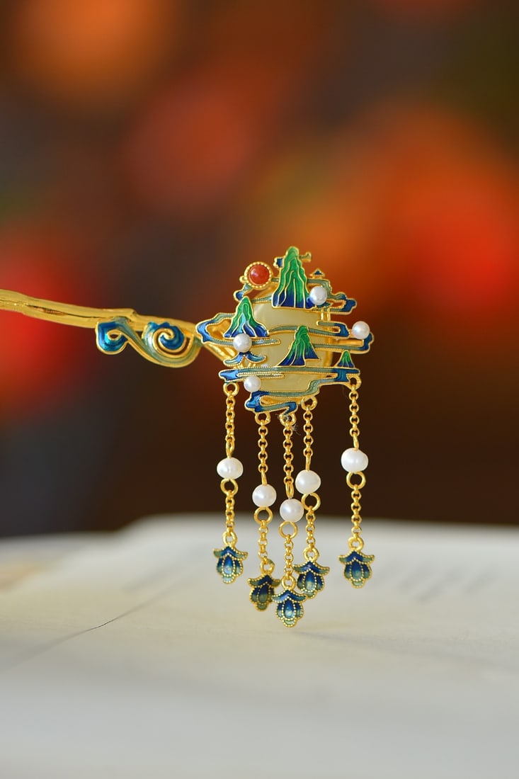 An Exquisite Sterling Silver-Gold Plated Inlaid White Jade Hairpin,Inlaid Pearl: An Exquisite Sterling Silver-Gold Plated Inlaid White Jade Hairpin,Inlaid Pearl,Size:0.5inx0.7in 纯银镀金镶白玉发簪,嵌珍珠