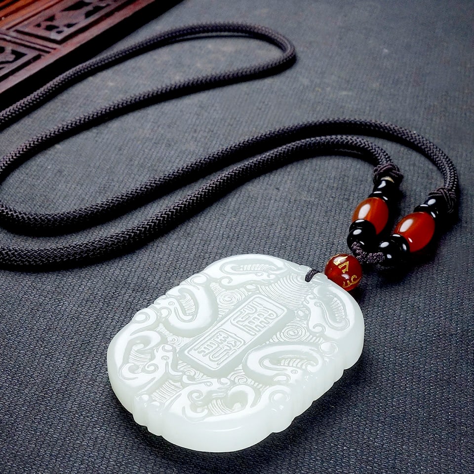An Exquisite White Jade Dragon Pattern Pendant - 6