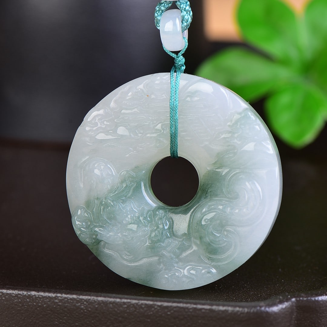 An Exquisite Jadeite Dragon Pattern Pendant - 2