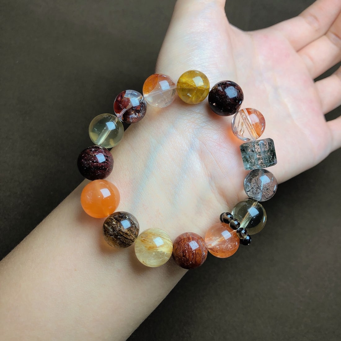 An Exquisite Crystal Bracelets - 2