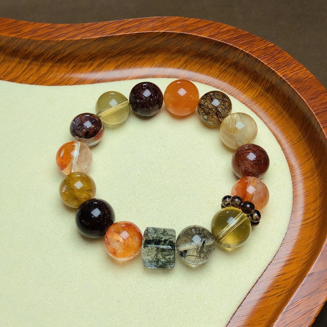 An Exquisite Crystal Bracelets - 7