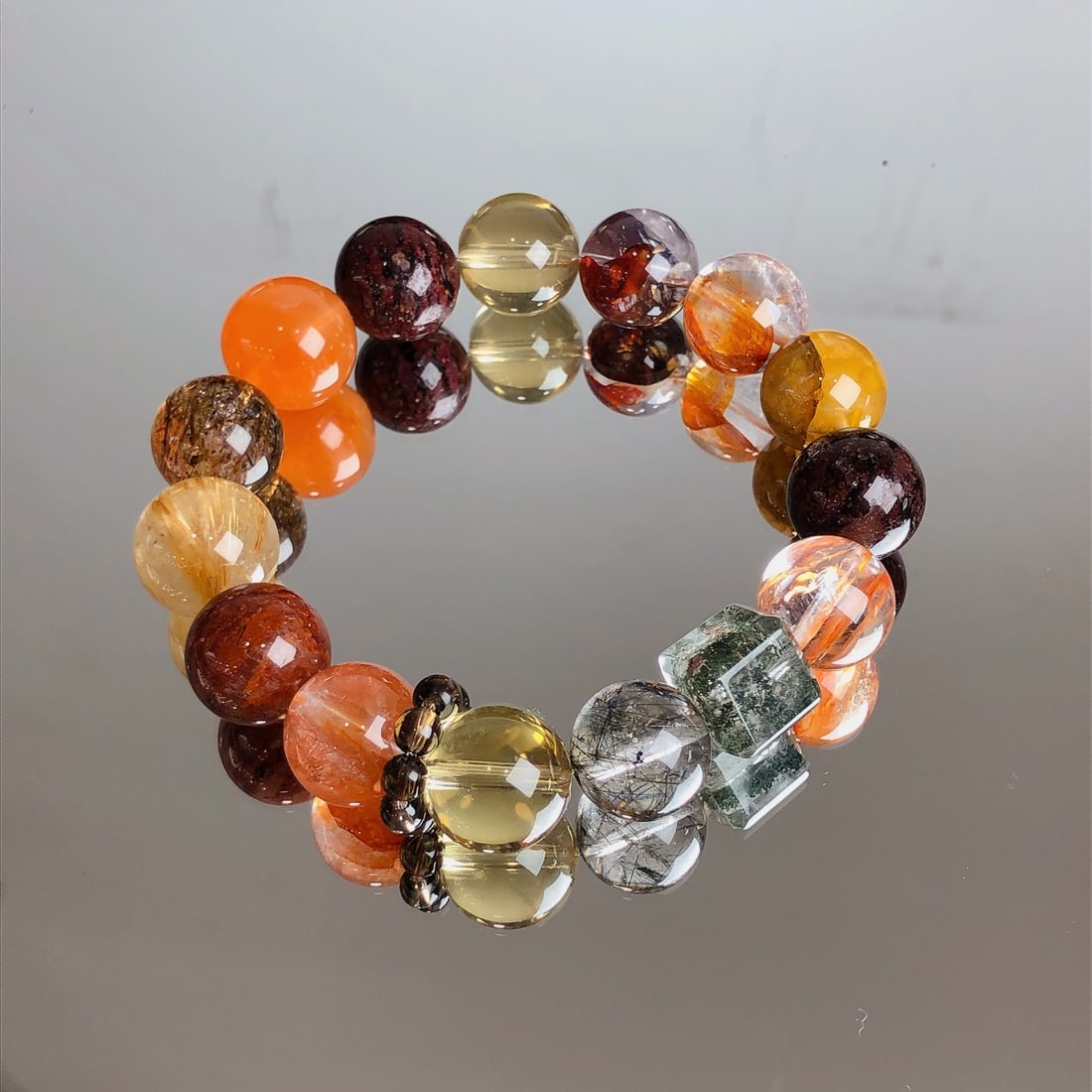 An Exquisite Crystal Bracelets - 8
