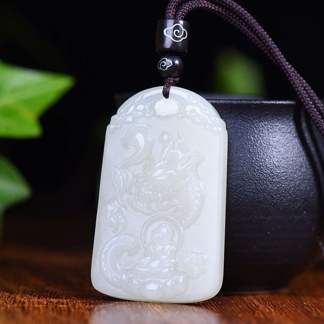 An Exquisite White Jade Dragon Pattern Pendant - 2