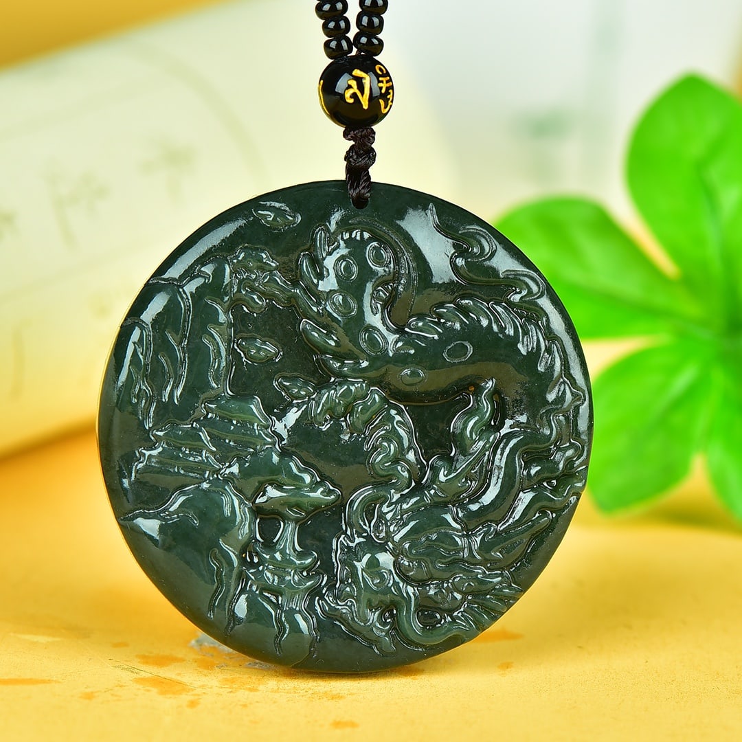 An Exquisite Jasper Landscape Pattern Pendant - 2