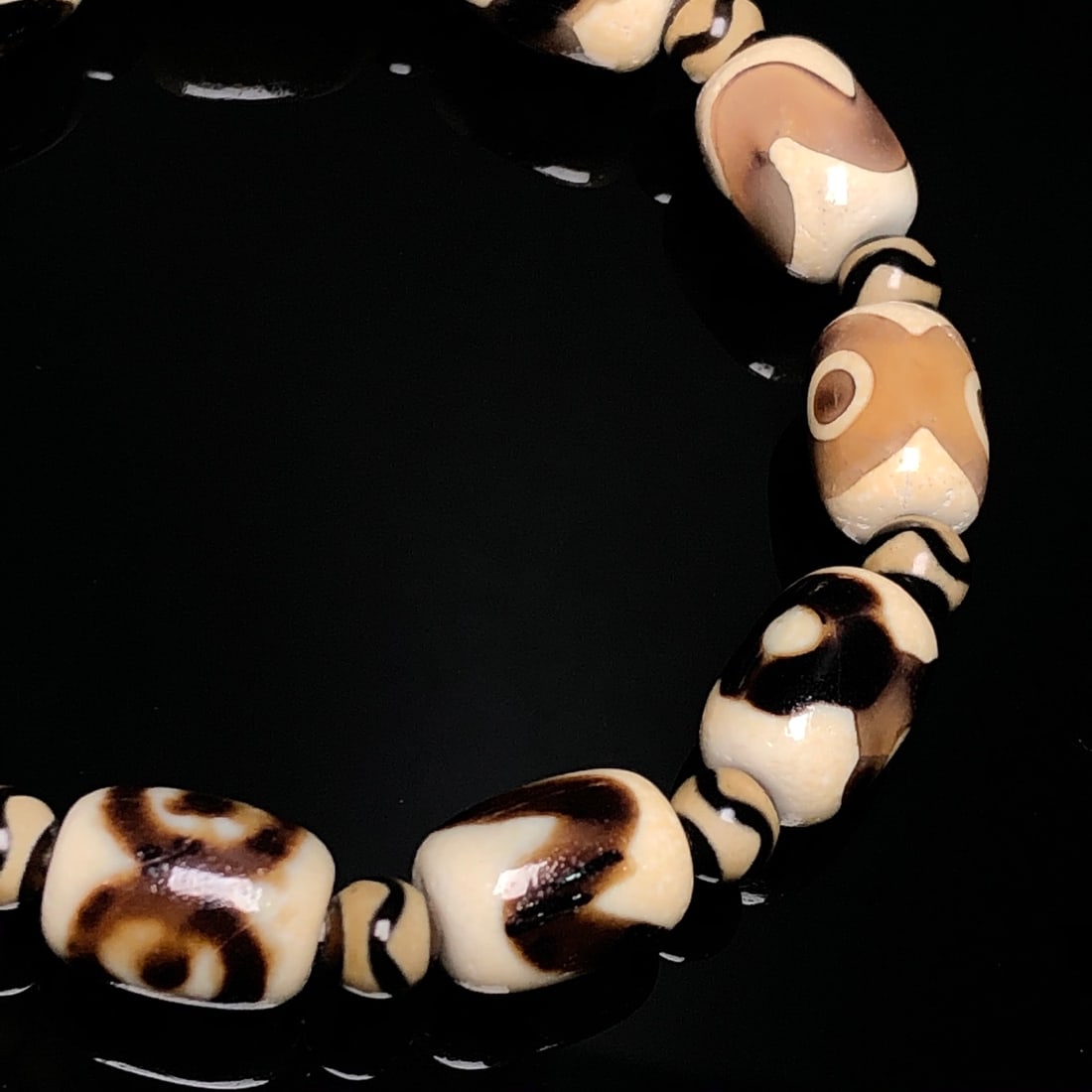 A Precious Dzi Bead Bracelets - 4