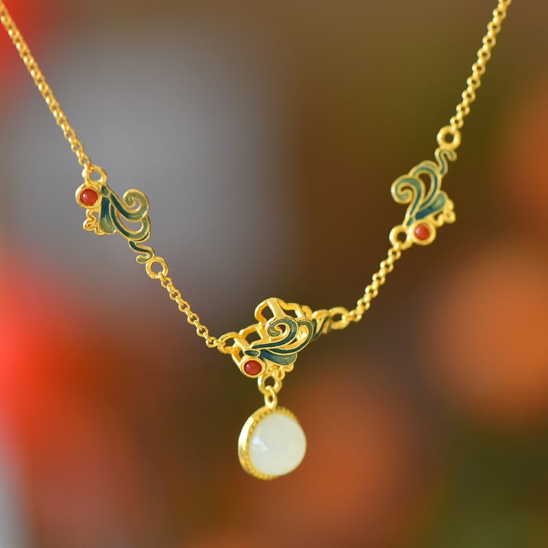 An Exquisite Sterling Silver-Gold Plated Inlaid White Jade Enamel Bracelet: An Exquisite Sterling Silver-Gold Plated Inlaid White Jade Enamel Bracelet 纯银镀金镶白玉珐琅手链