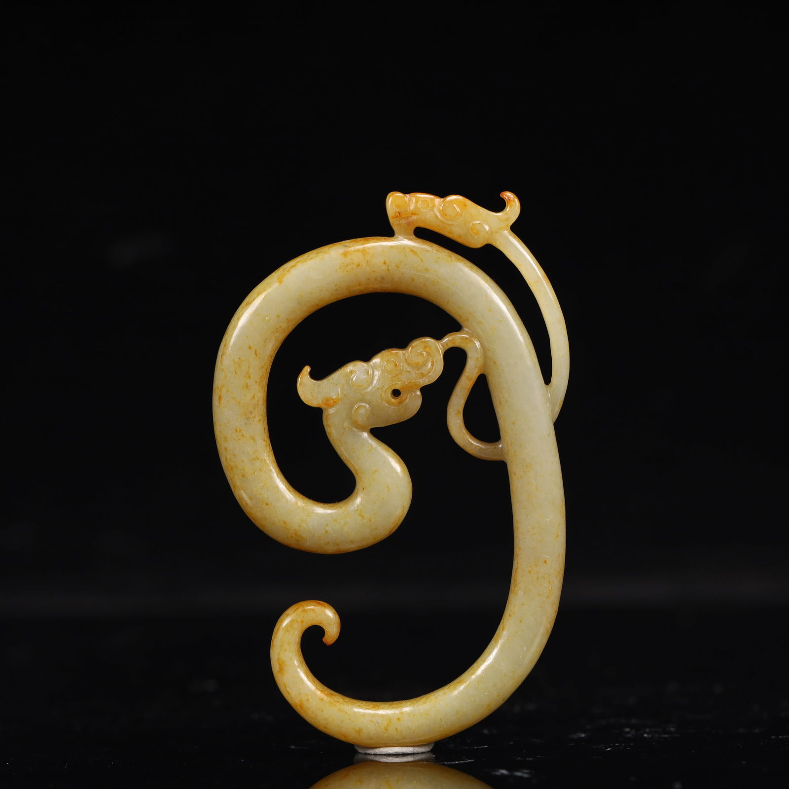 An Archaic Hongshan Culture White Jade Dragon Pendant: An Archaic Hongshan Culture White Jade Dragon Pendant,Ancient Time, China,Size:2.6inx3.7in,Weight:55g 红山文化白玉龙挂件,中国新&