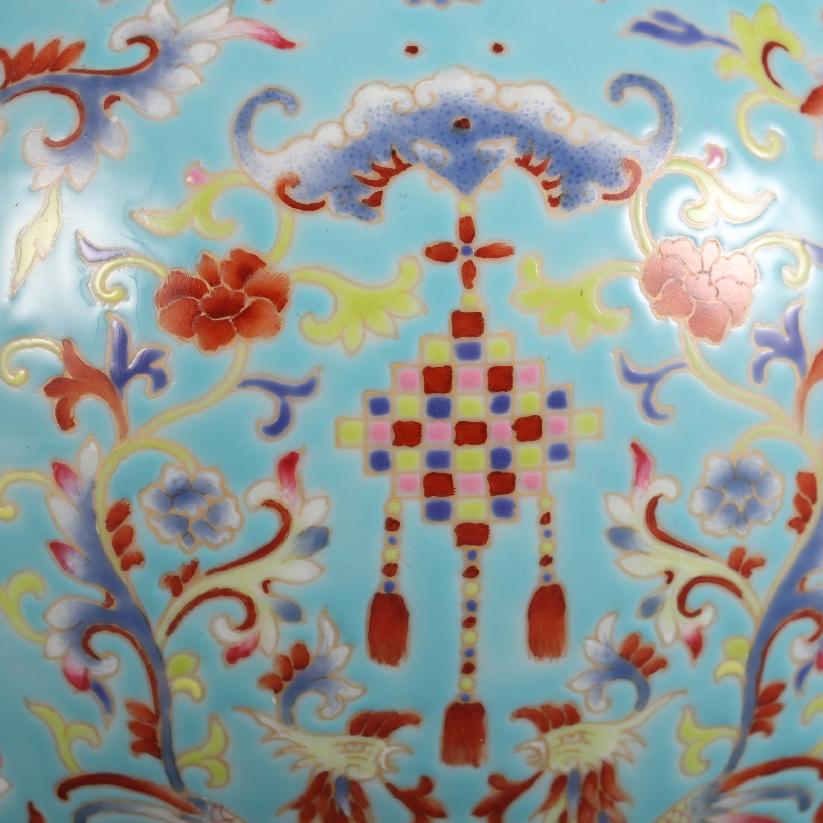 An Exquisite Enamel Lotus Pattern Phoenix Pattern Double-Ears Vase - 6