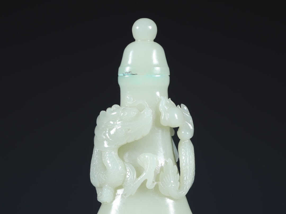 An Exquisite White Jade Beast-Face Pattern Dragon Pattern Vase - 2