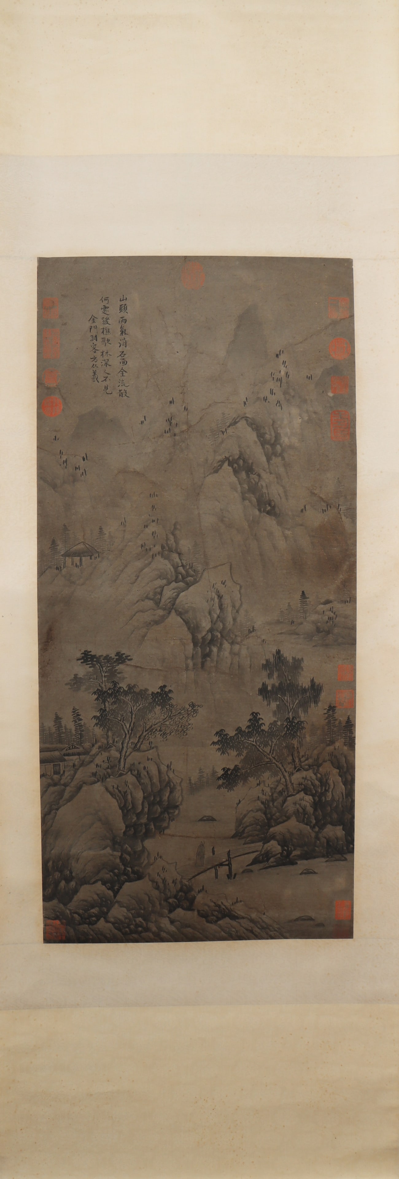 A Chinese Vertical Scroll Ink Painting of Landscape on Paper: A Chinese Vertical Scroll Ink Painting of Landscape on Paper Fang congxi Size:38.6inx17.7in方从義山水 纸本立轴Size:98cmx45cm