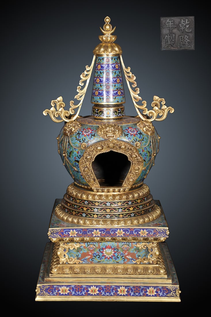 An Exquisite Cloisonne Lotus Pattern Pagoda (1 of 9)