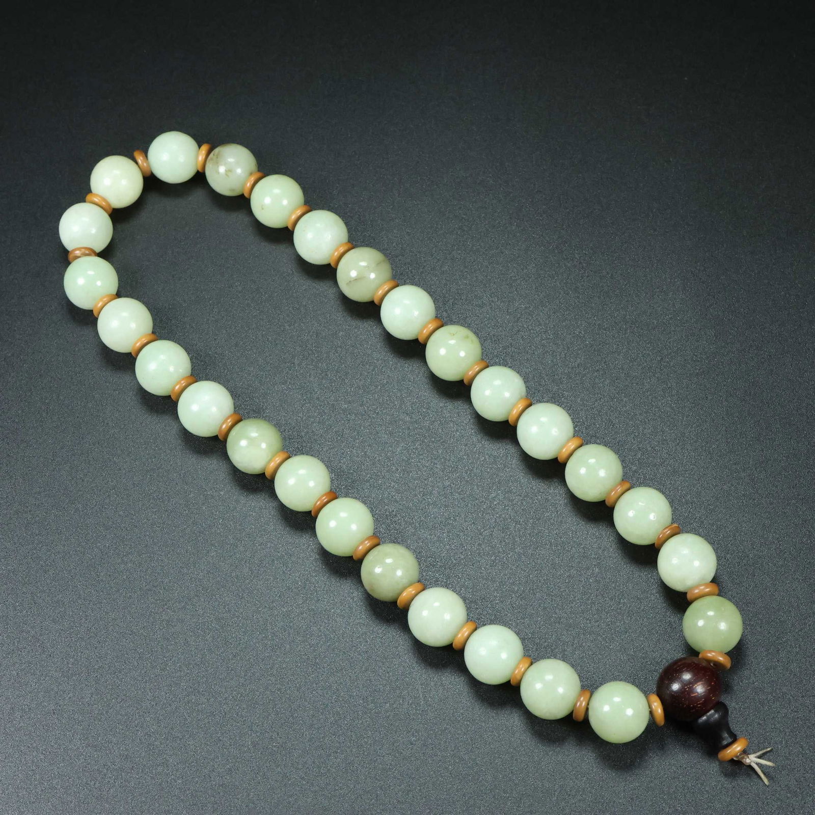 An Exquisite White Jade Bracelets - 2