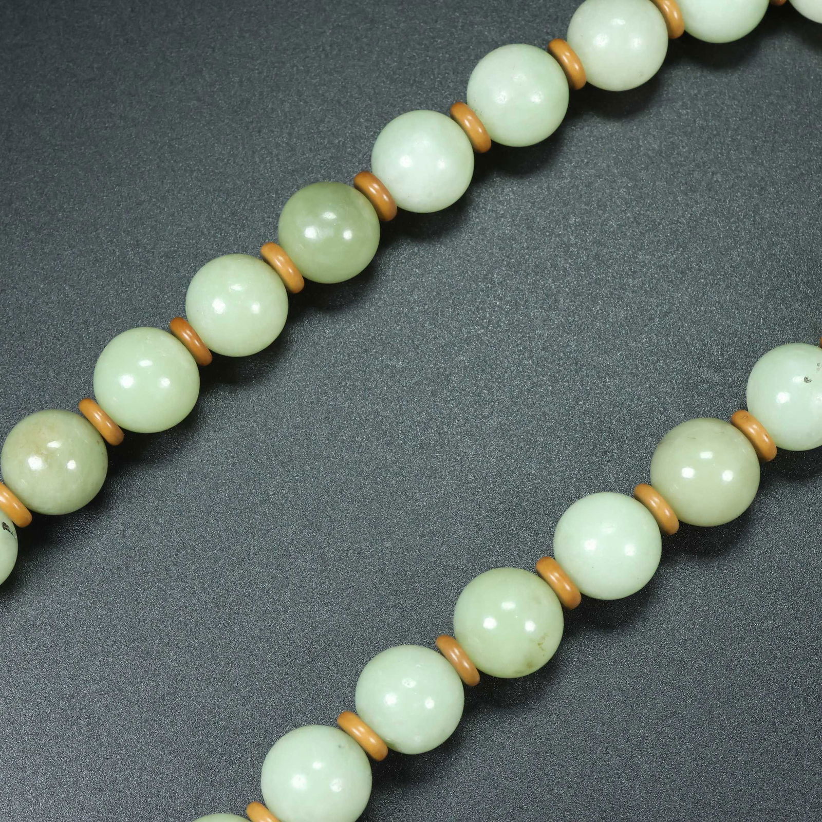 An Exquisite White Jade Bracelets - 4