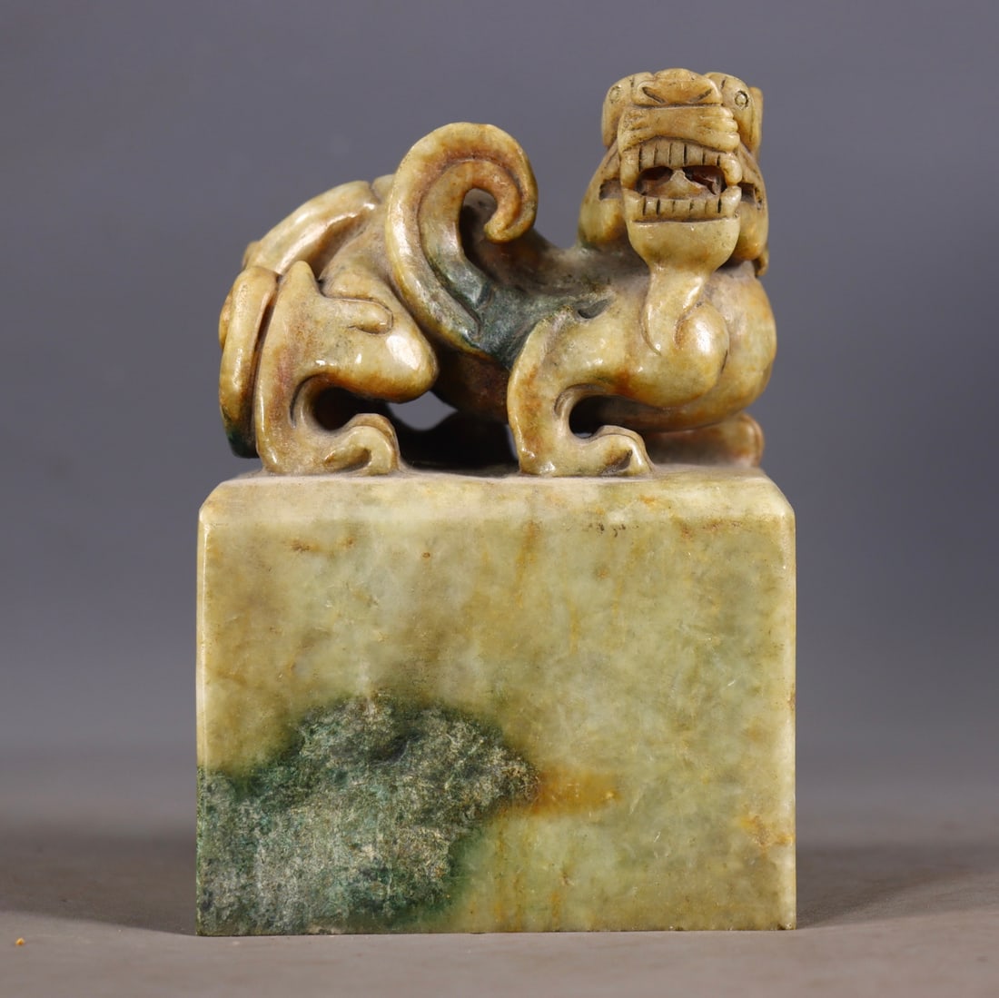 An Exquisite White Jade Auspicious Beast Seal (1 of 9)