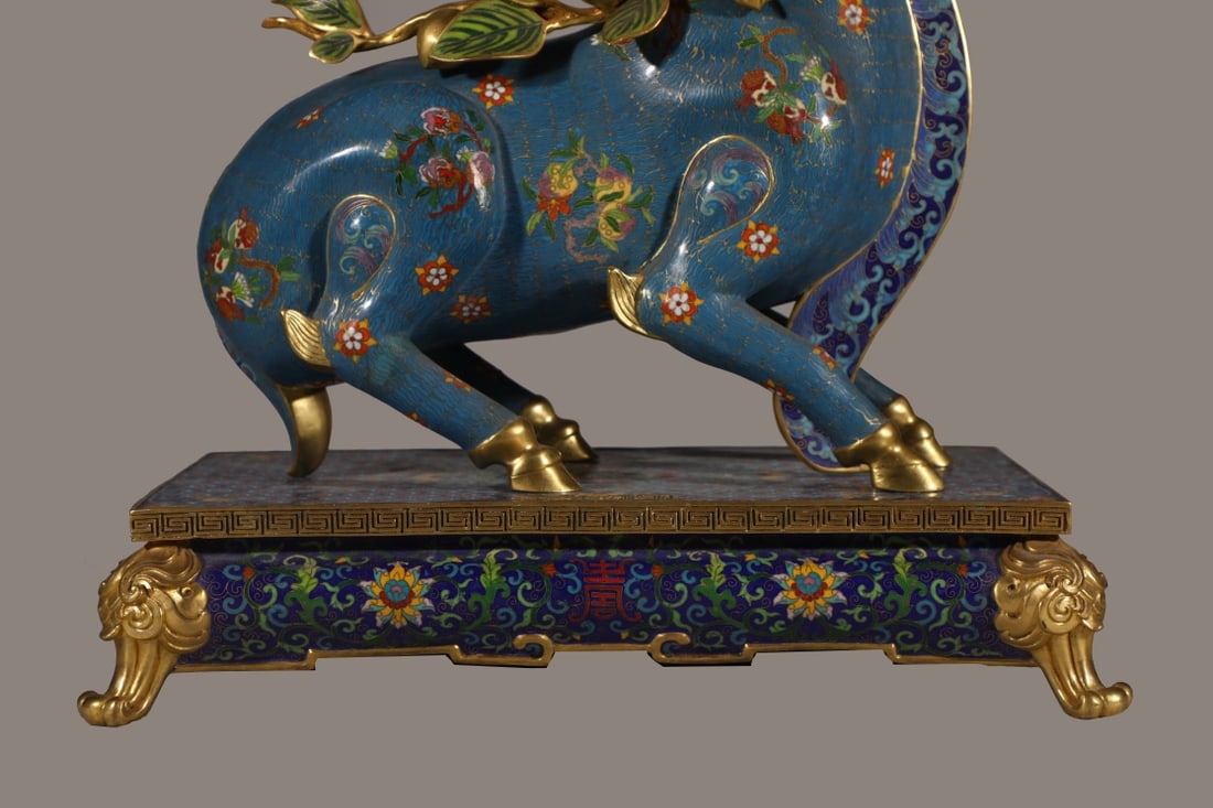 A Pair of Exquisite Cloisonne Sika Deer Ornament - 7