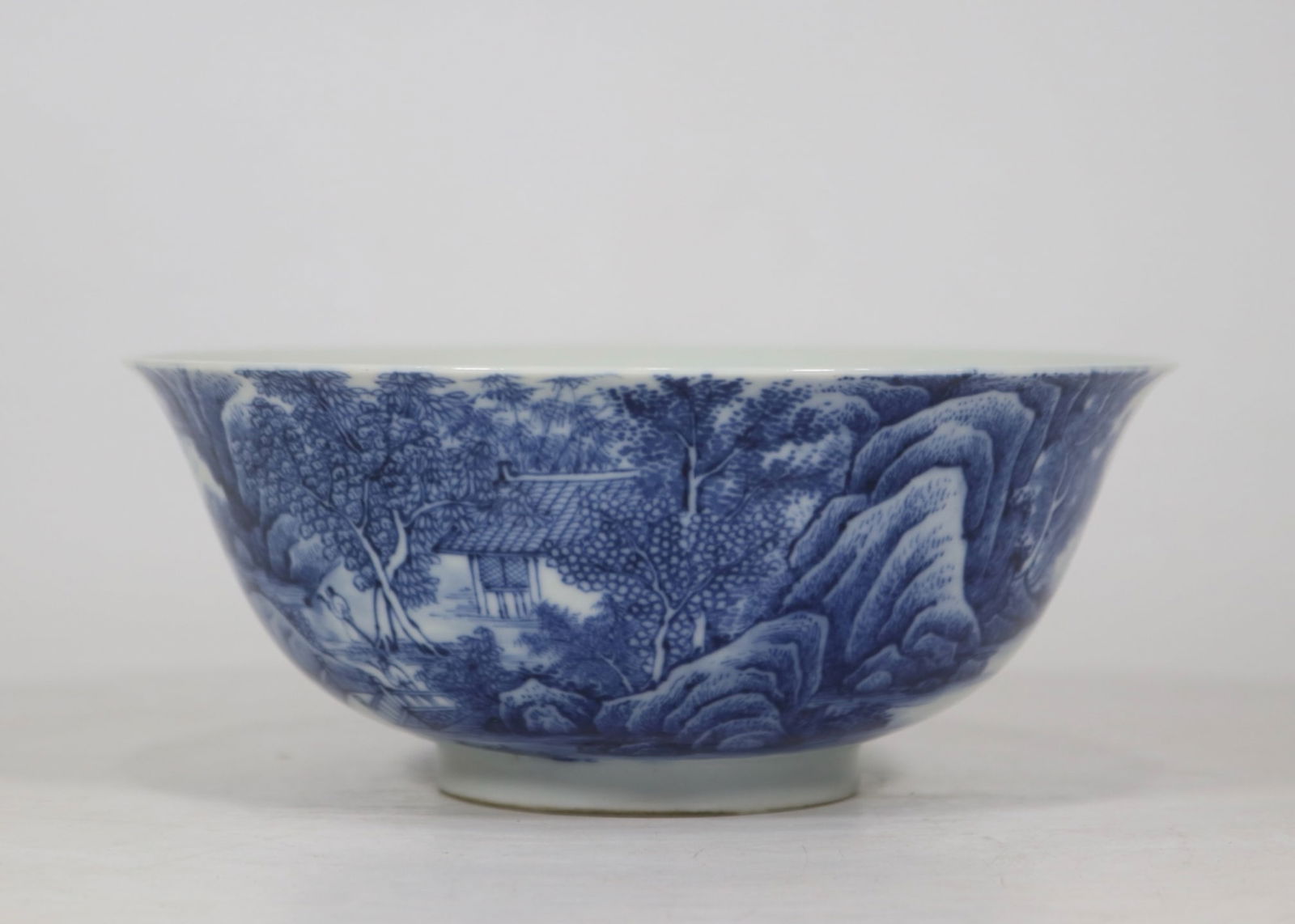An Exquisite Blue and White Landscape Pattern Bowl (1 of 9)