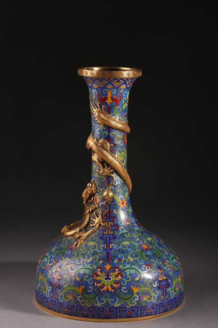 An Exquisite Cloisonne Lotus Pattern Dragon Pattern Vase - 2